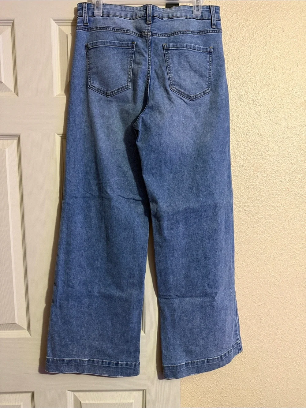 Time and Tru High-Rise Wide Leg Jeans — Blue - Picture 3 of 3